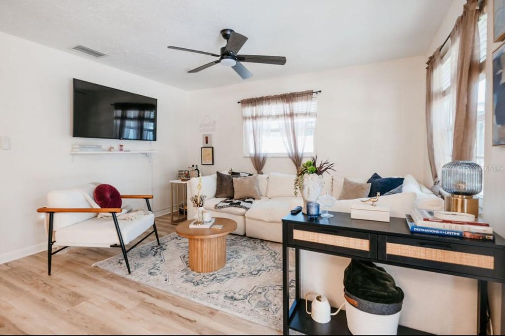 Photo of 3229 W Fielder Street, Tampa, FL 33611 (MLS # TB8494079)