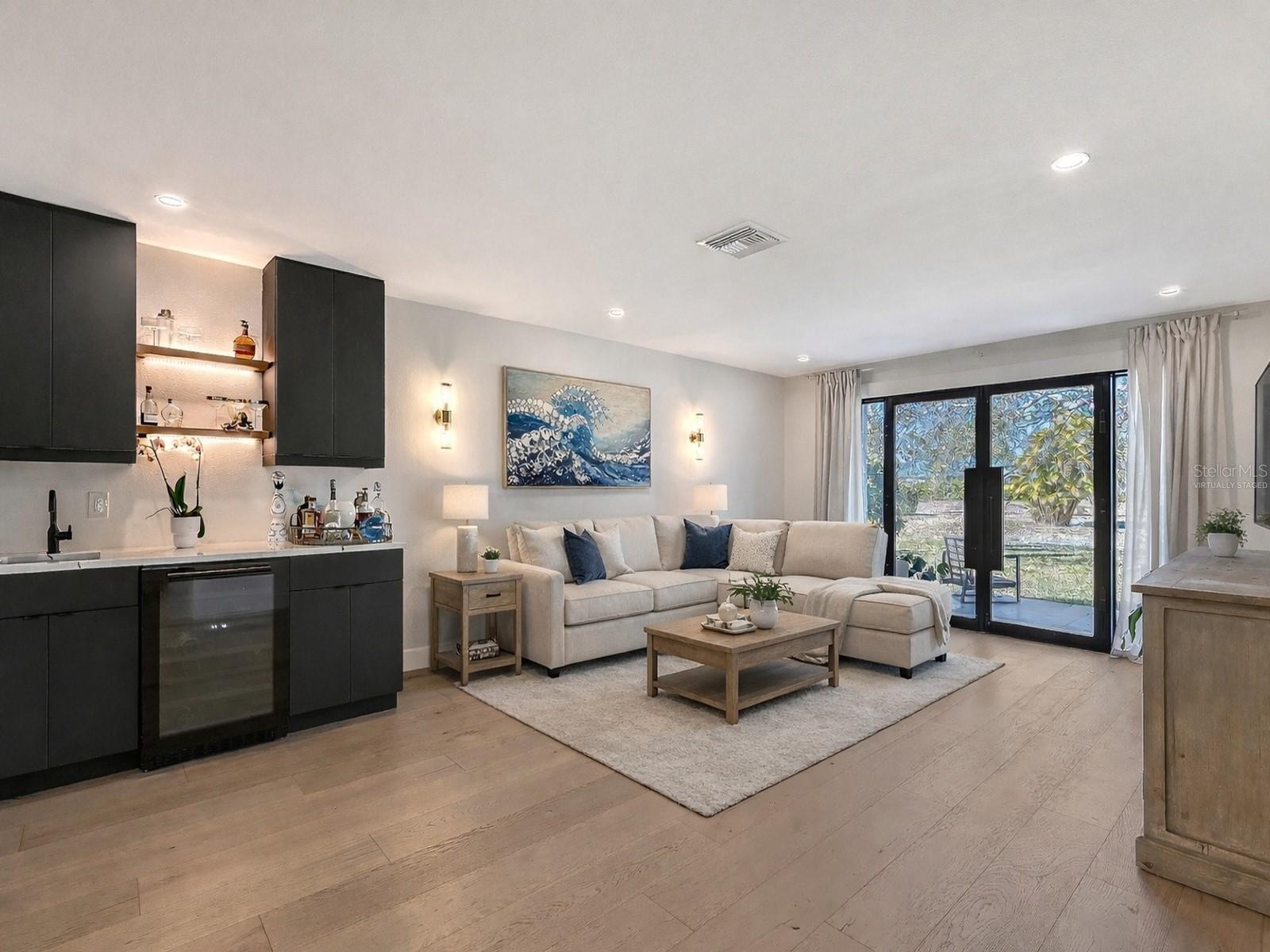 SOUTHBAY YACHT & RACQUET CLUB - Residential