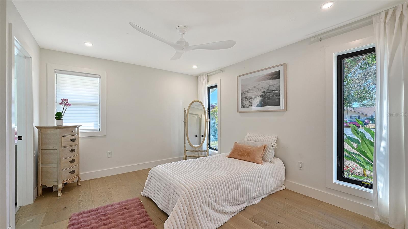 SOUTHBAY YACHT & RACQUET CLUB - Residential