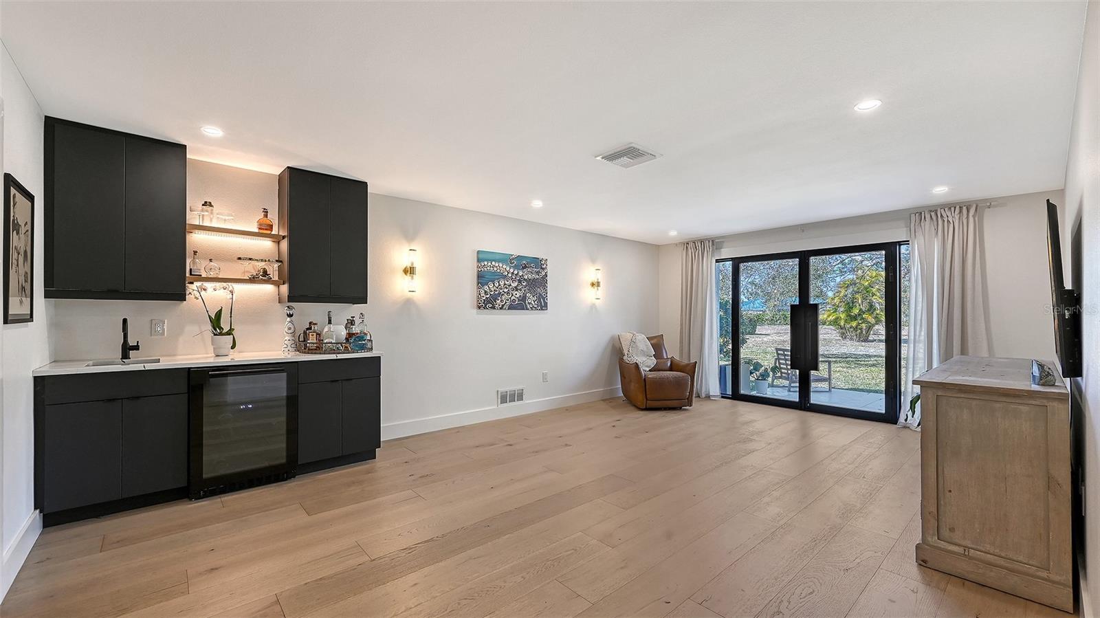 SOUTHBAY YACHT & RACQUET CLUB - Residential