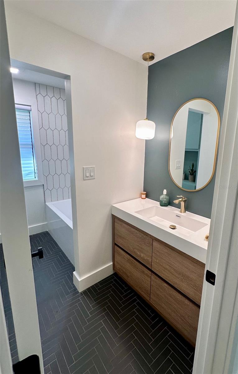 SOUTHBAY YACHT & RACQUET CLUB - Residential