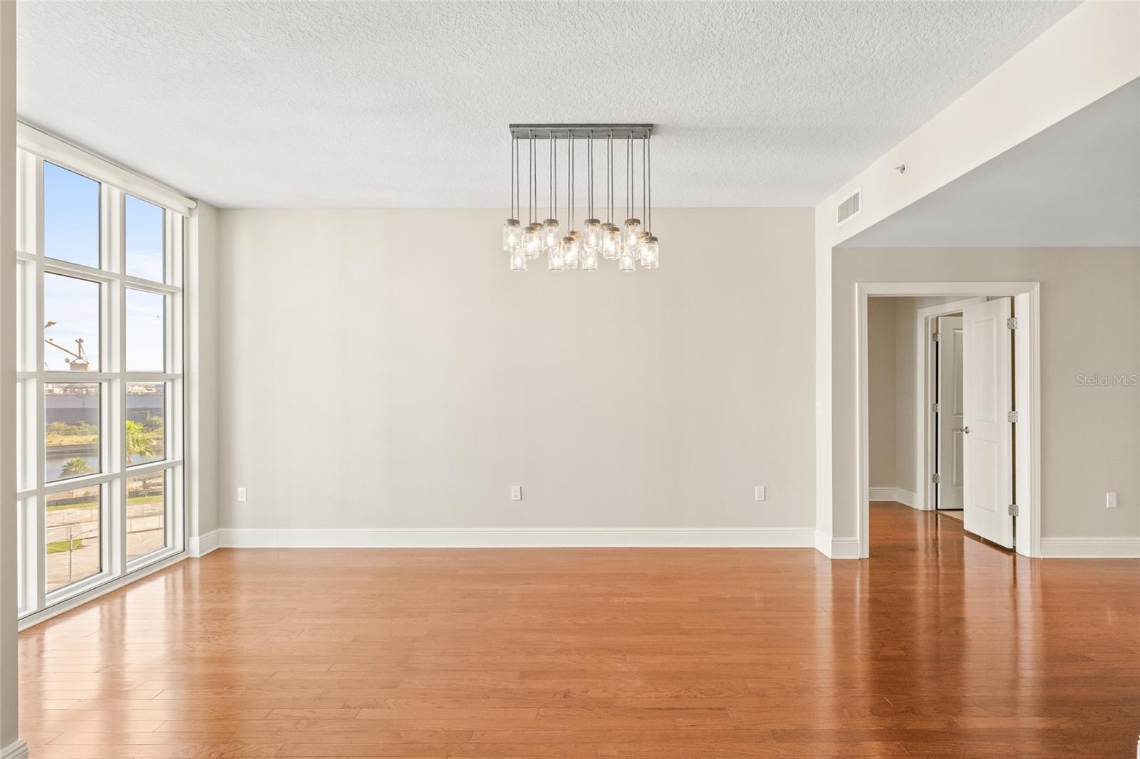 VENTANA A CONDO - Residential Lease