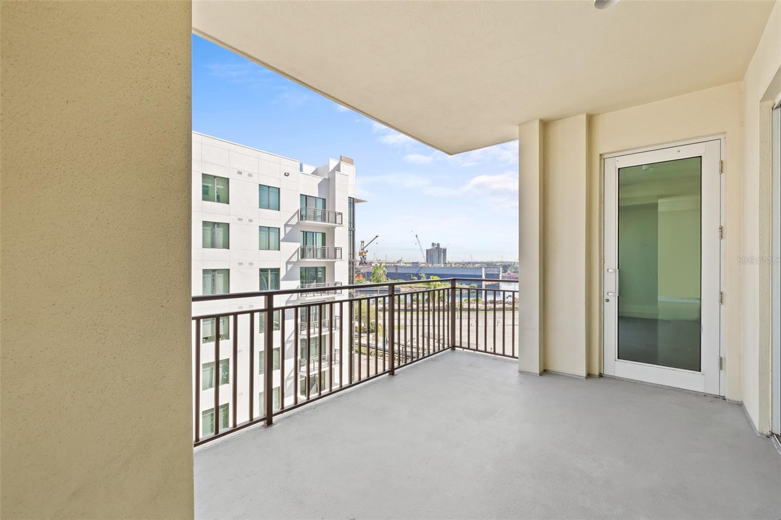 VENTANA A CONDO - Residential Lease