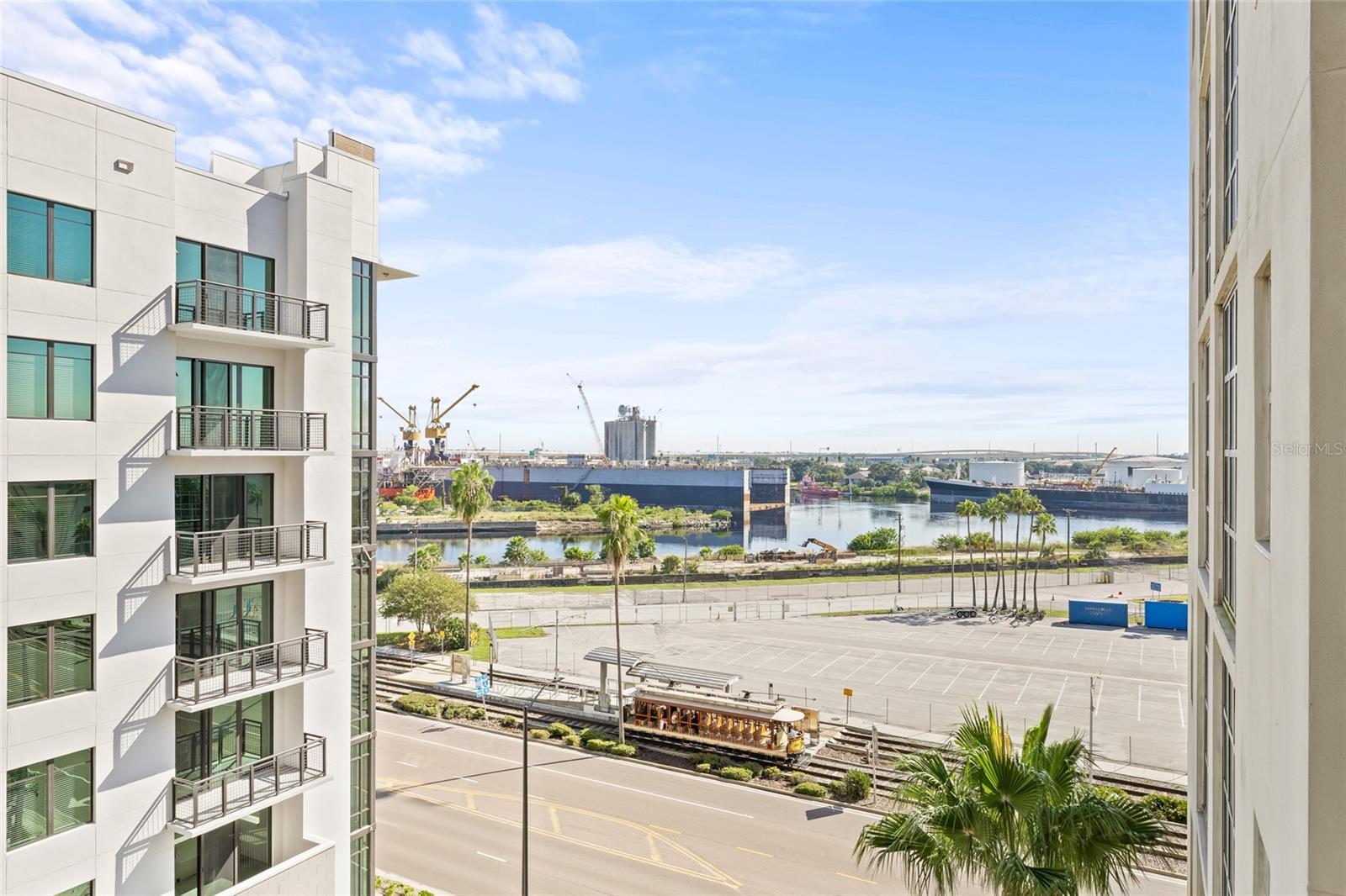 VENTANA A CONDO - Residential Lease