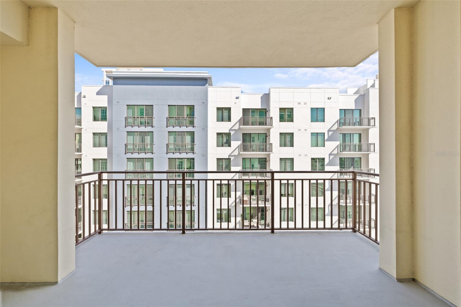 VENTANA A CONDO - Residential Lease