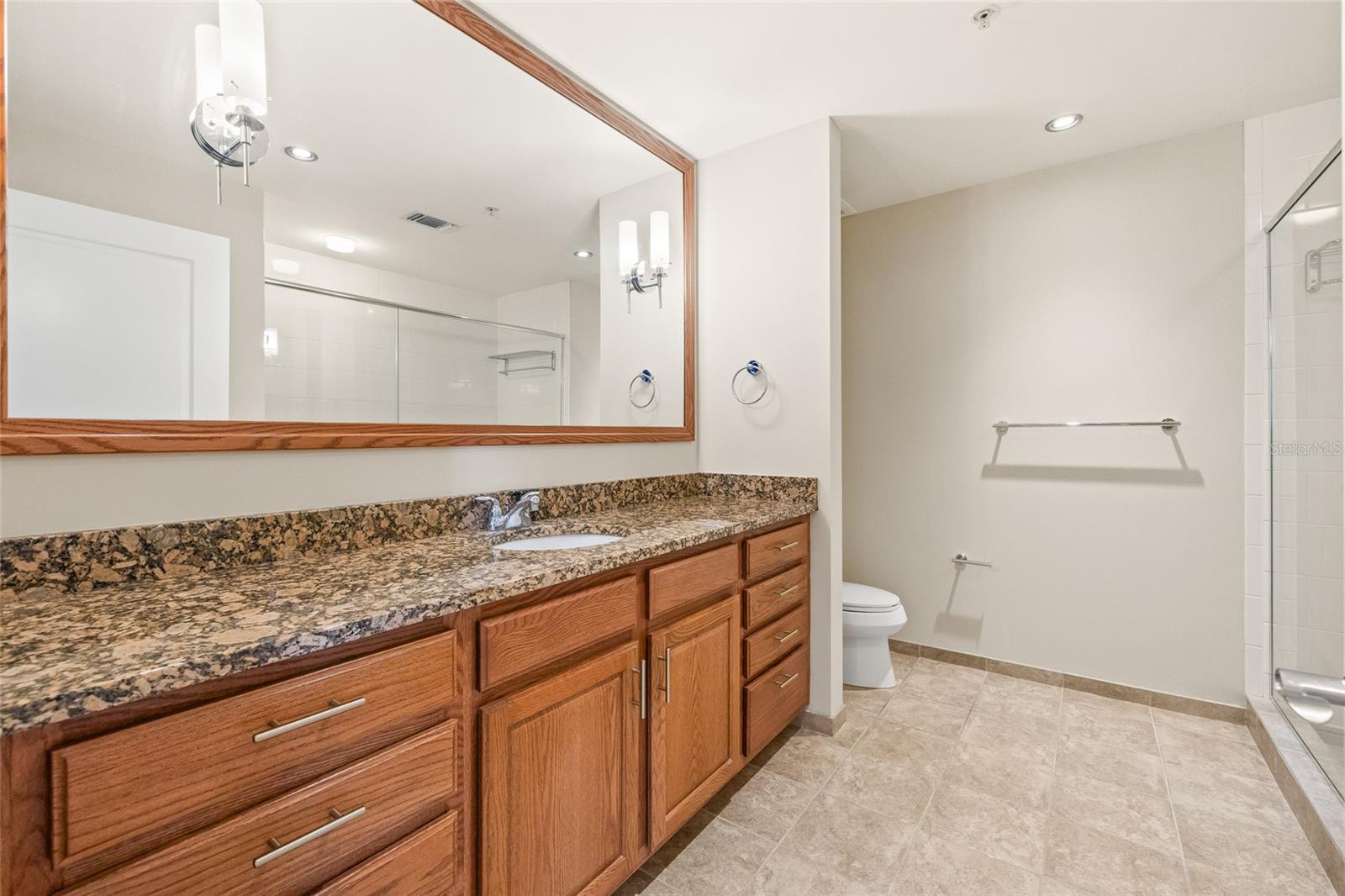 VENTANA A CONDO - Residential Lease