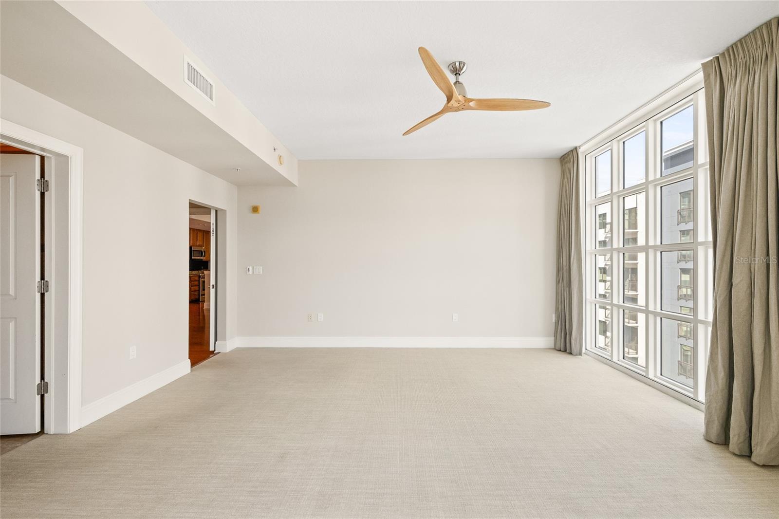 VENTANA A CONDO - Residential Lease