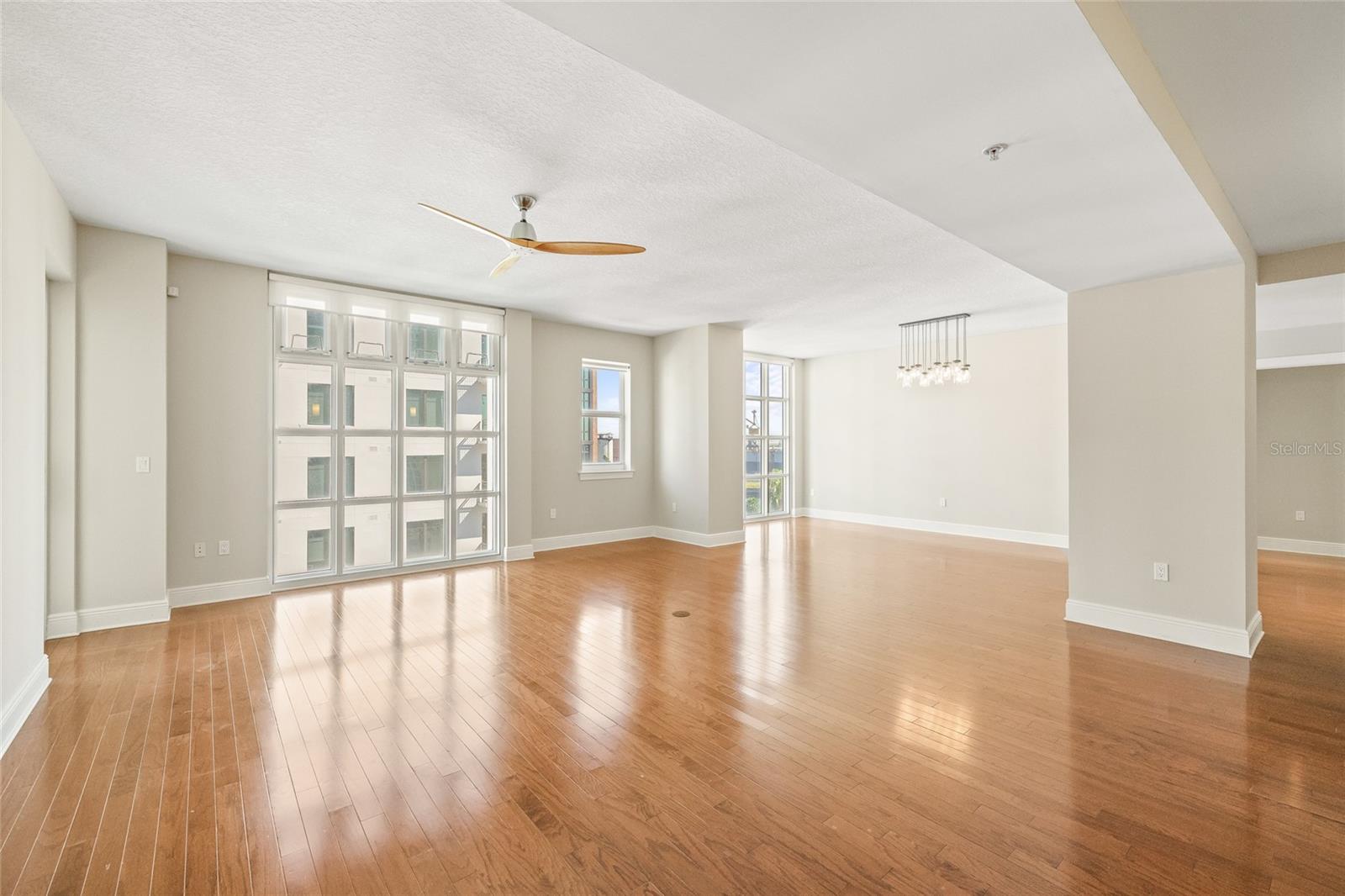 VENTANA A CONDO - Residential Lease