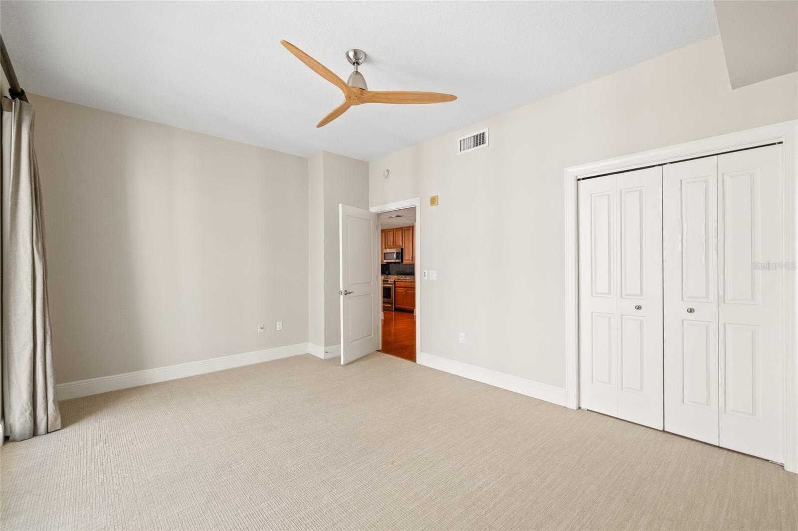 VENTANA A CONDO - Residential Lease