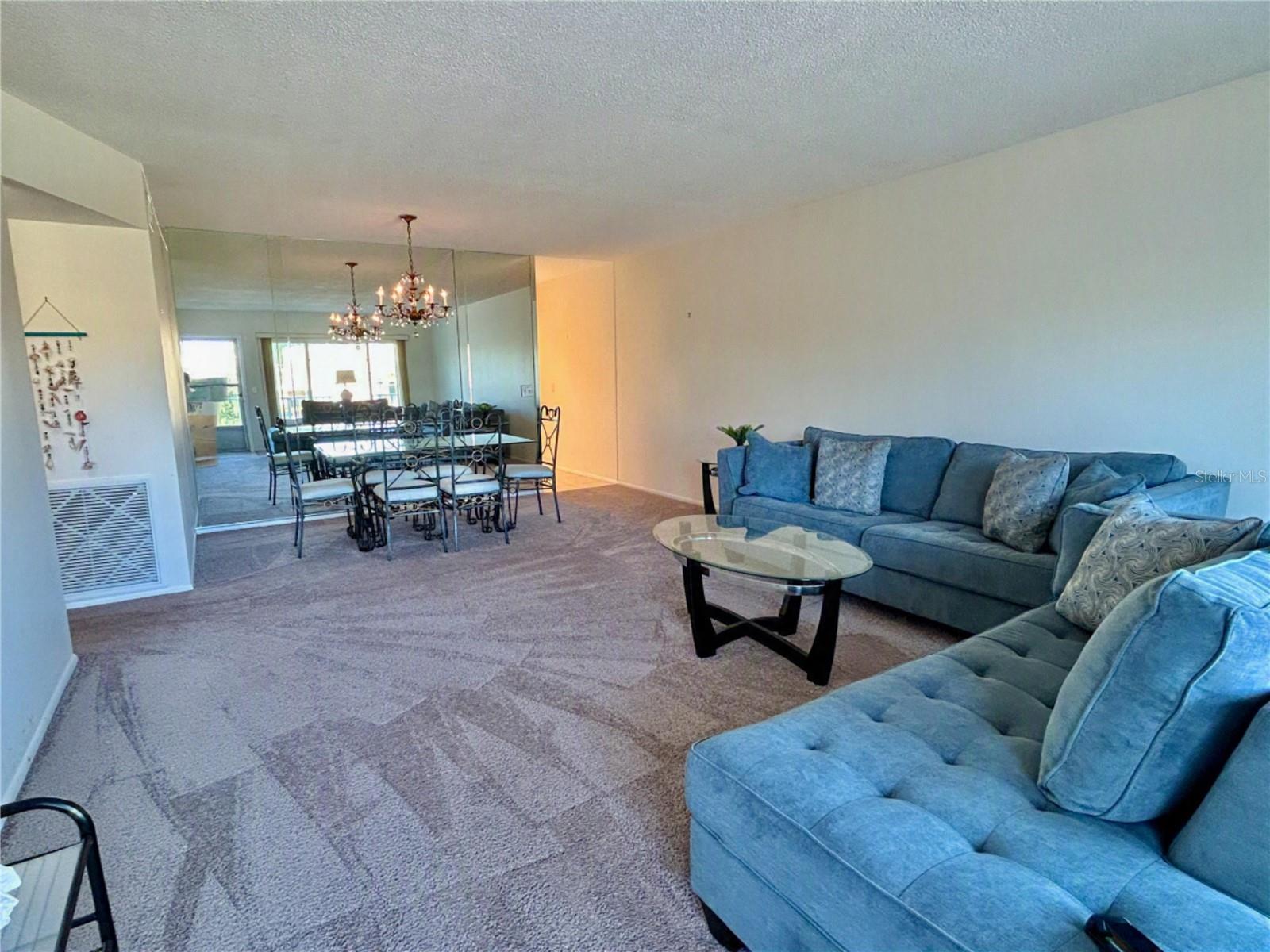 2070 WORLD PARKWAY BOULEVARD 36