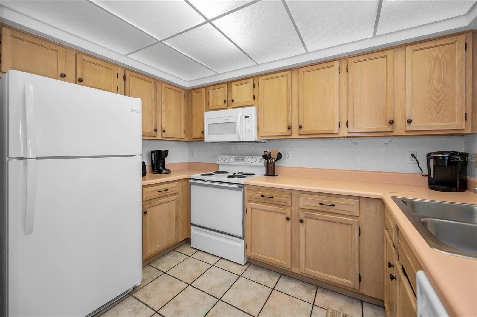 WEST COAST VISTA CONDO - Residential