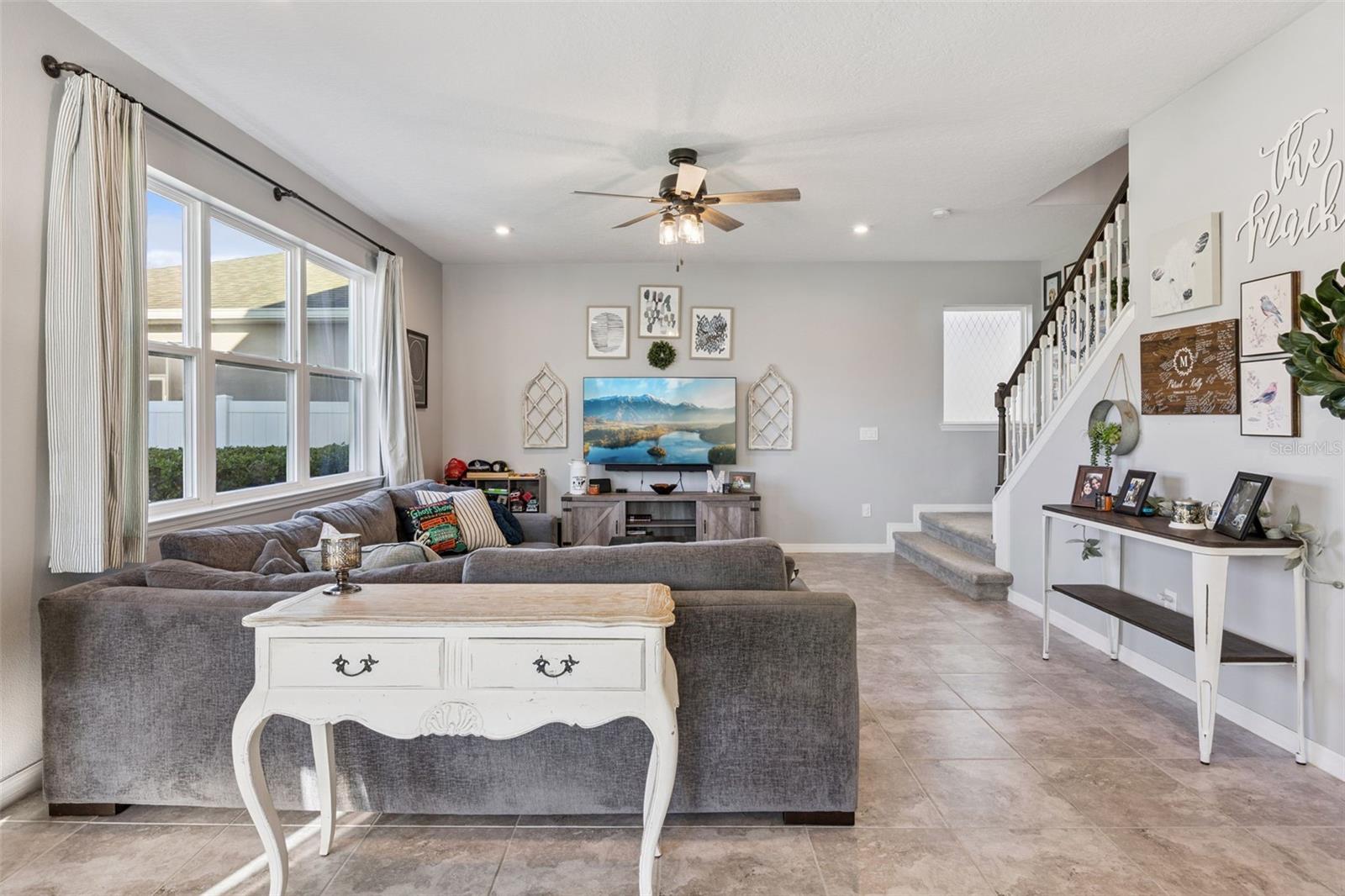 PRESERVE/CROWN POINT PH 2B - Residential