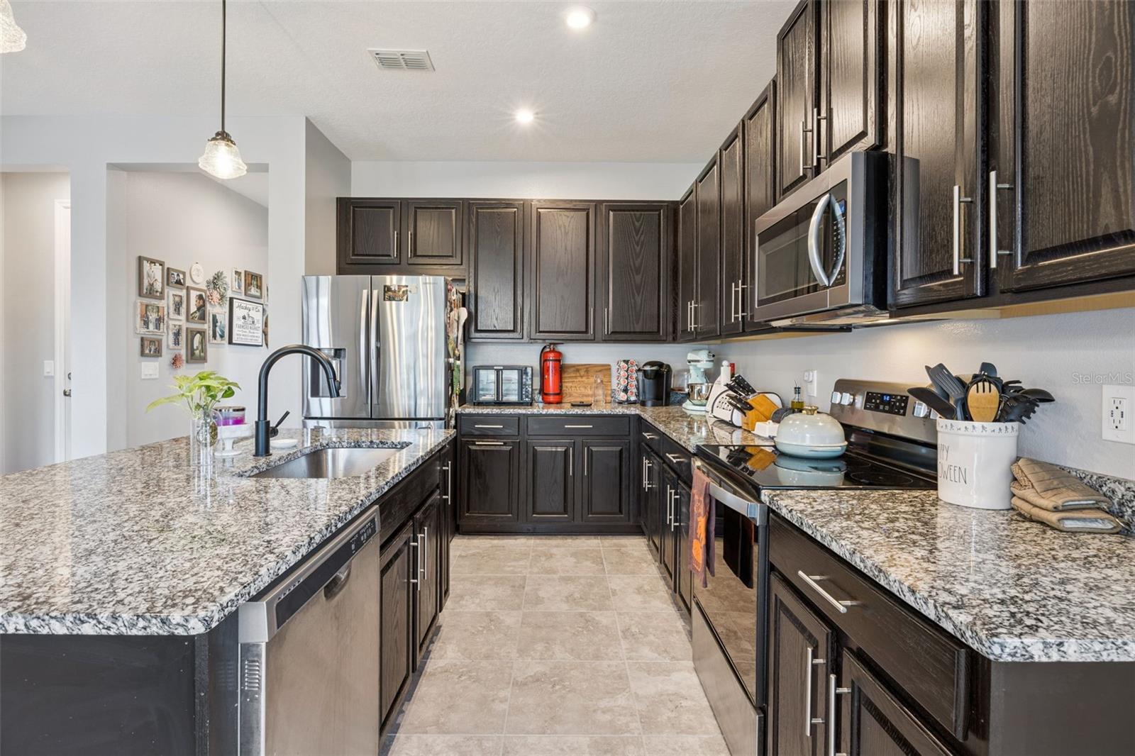 PRESERVE/CROWN POINT PH 2B - Residential