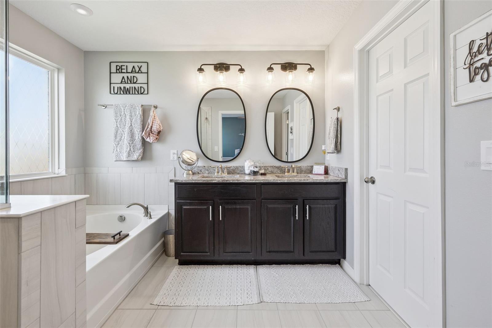 PRESERVE/CROWN POINT PH 2B - Residential