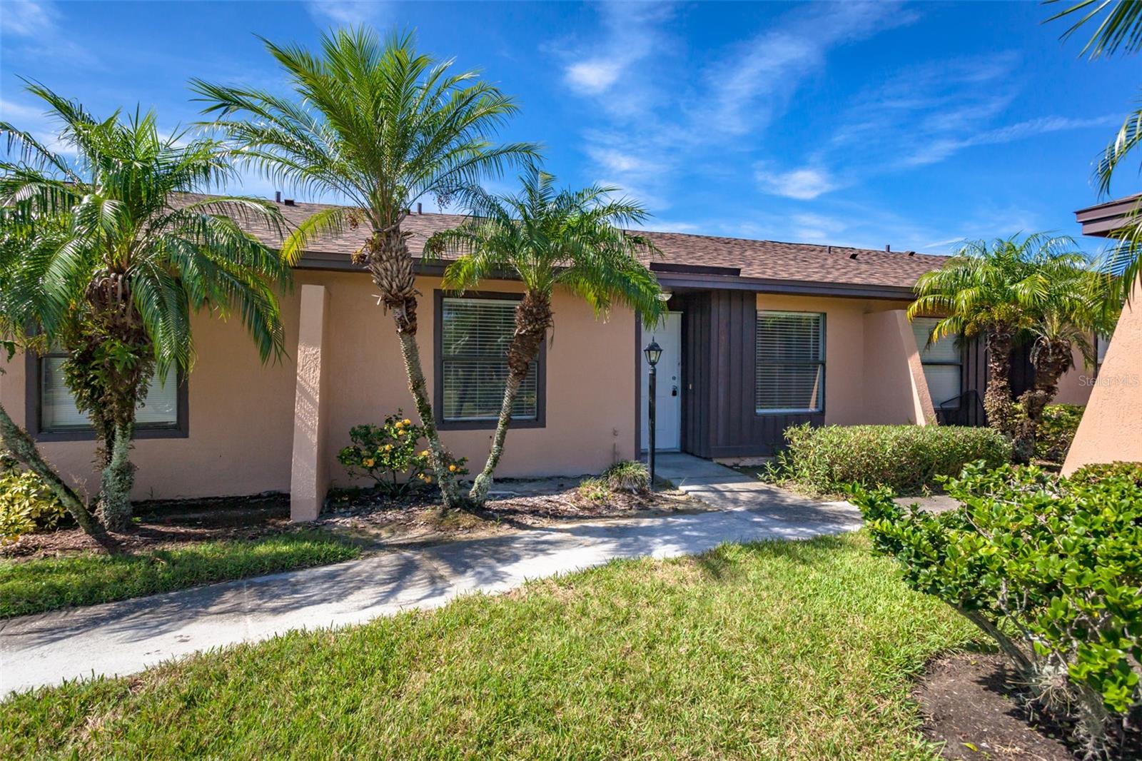 FOR SALE FULLY RENOVATED GROUND FLOOR VILLA**RENOVATION INCLUDES: NEW TILE FLOORS, BATHROOMS, WATER HEATER, NEW AC, KITCHEN CABINETS, COUNTER TOPS, HARDWARE, DOORS, BASEBOARDS, ALL BATH ACCESSORIES, TOILETS, PLUMBING, BLINDS, LIGHT FIXTURES, FAUCETS, TOILETS, PAINT, AND APPLIANCES**SCHEDULE A SHOWING TODAY