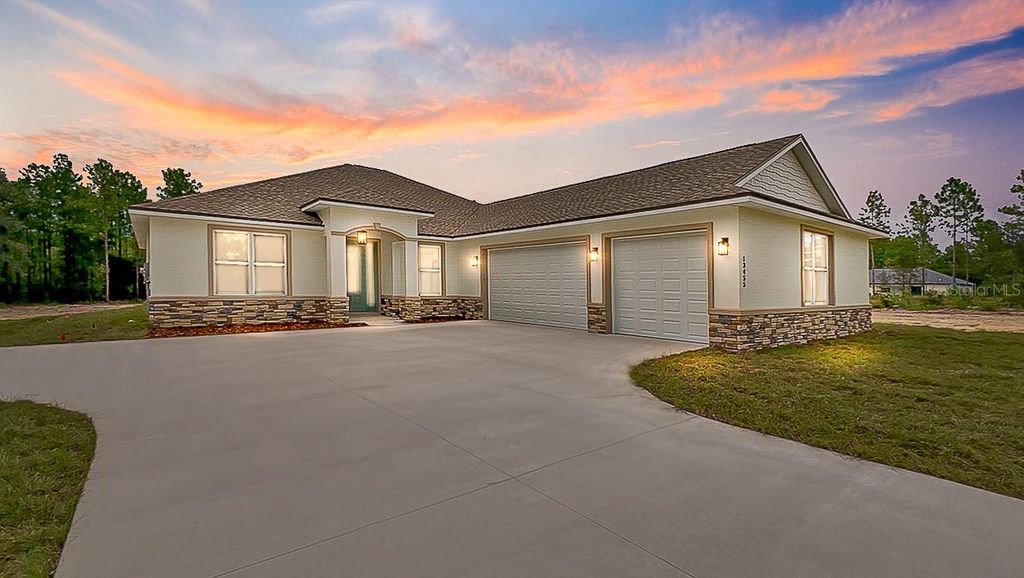 Photo of 12185 SW 98 Street, Dunnellon, FL 34432 (MLS # O6369520)