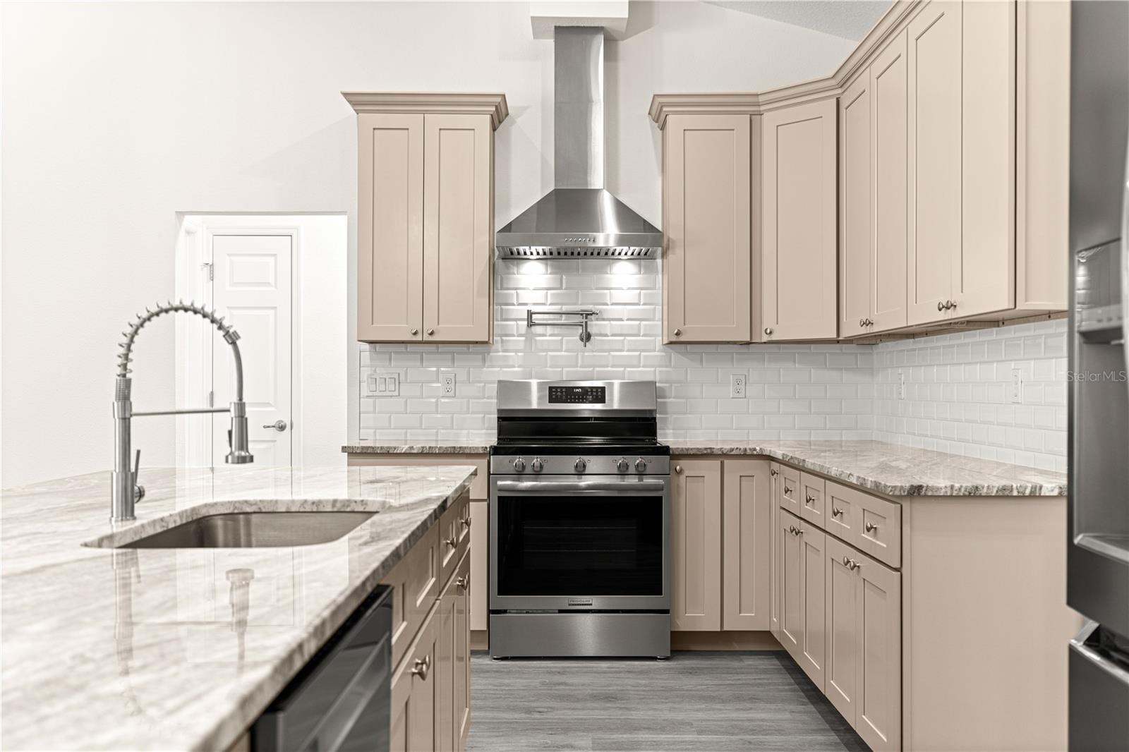 ROLLING HILLS UN 01 - Residential