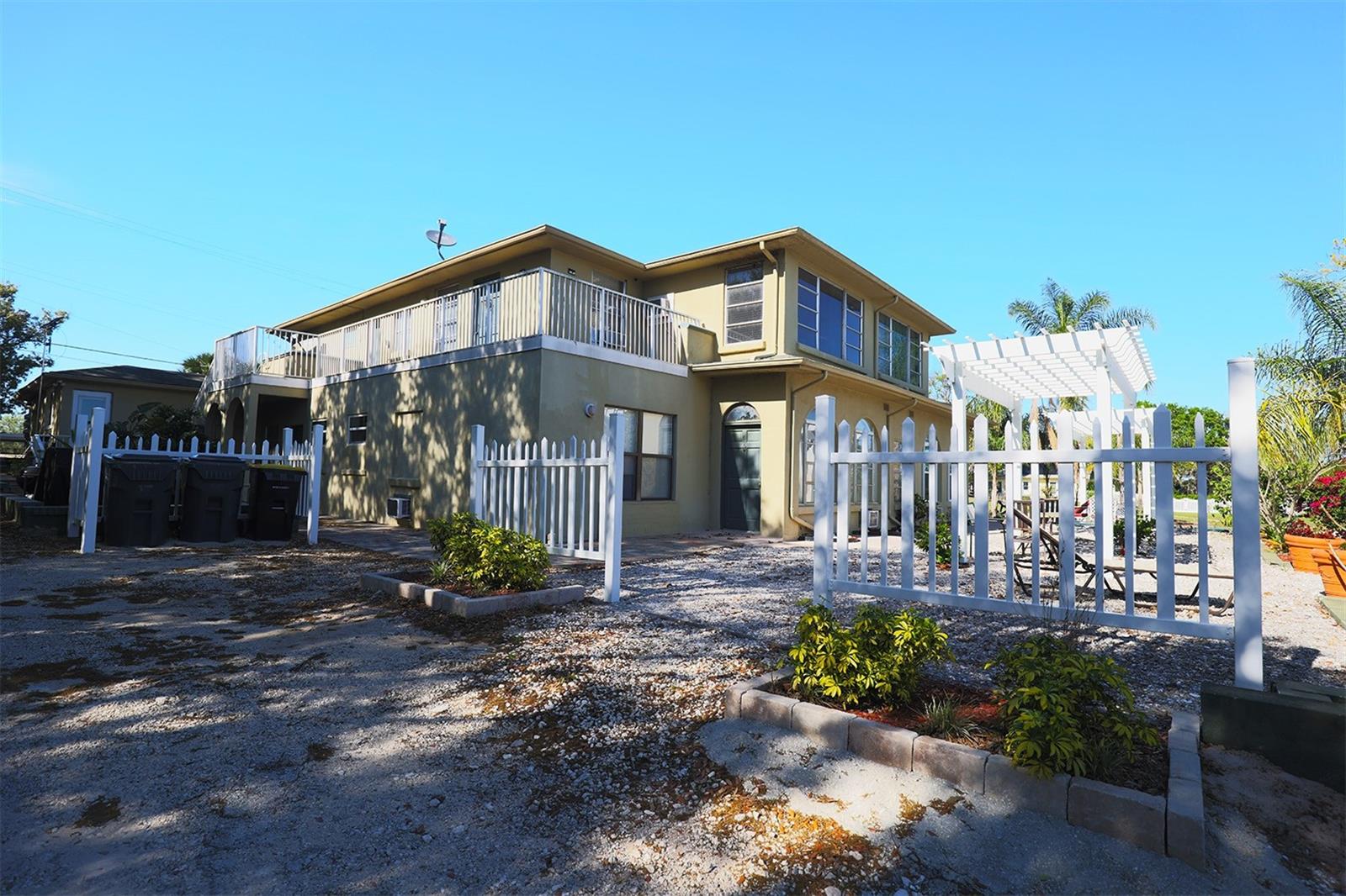 HIGHLAND PARK SUB - Residential Income