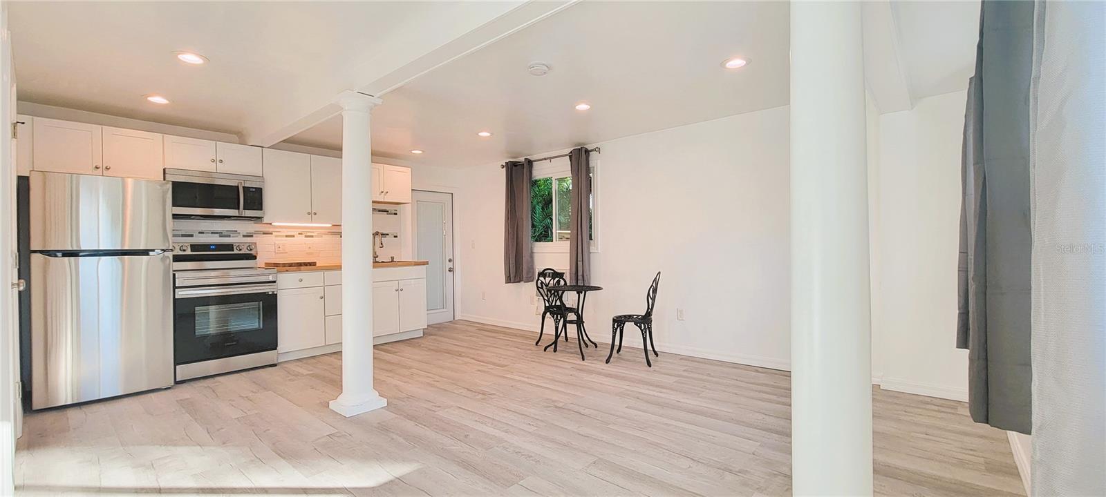 HIGHLAND PARK SUB - Residential Income