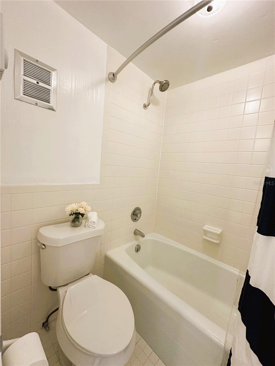 HIGHLAND PARK SUB - Residential Income