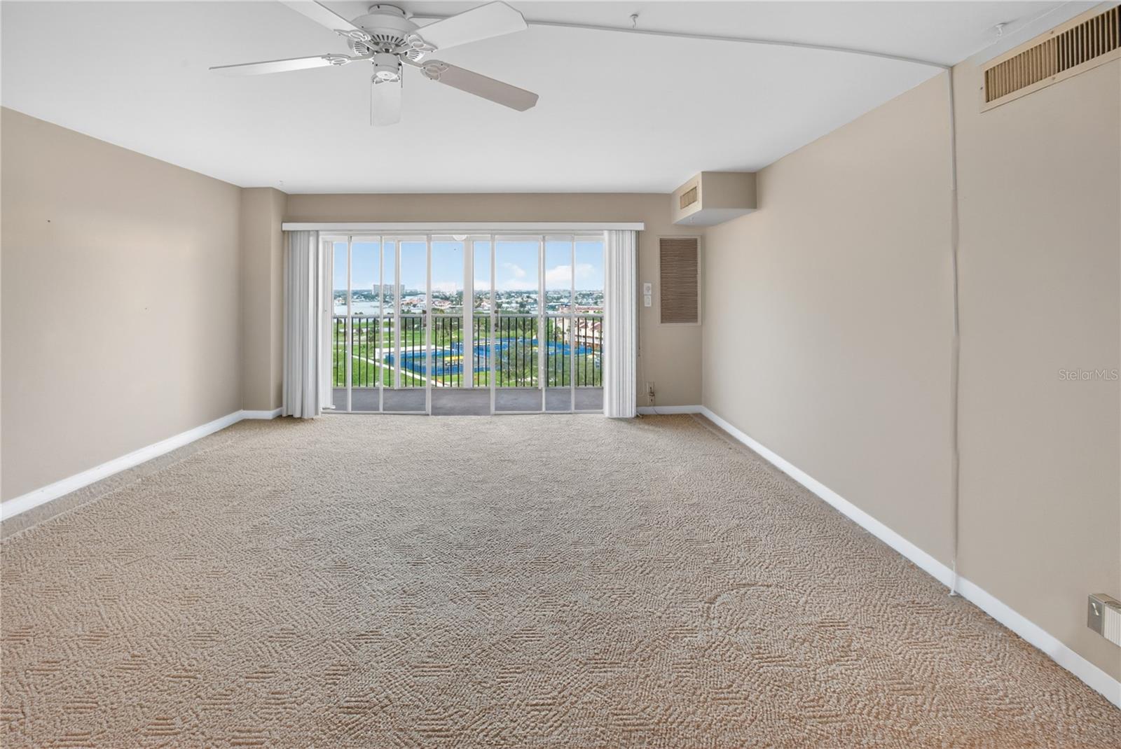 10355 PARADISE BOULEVARD 907