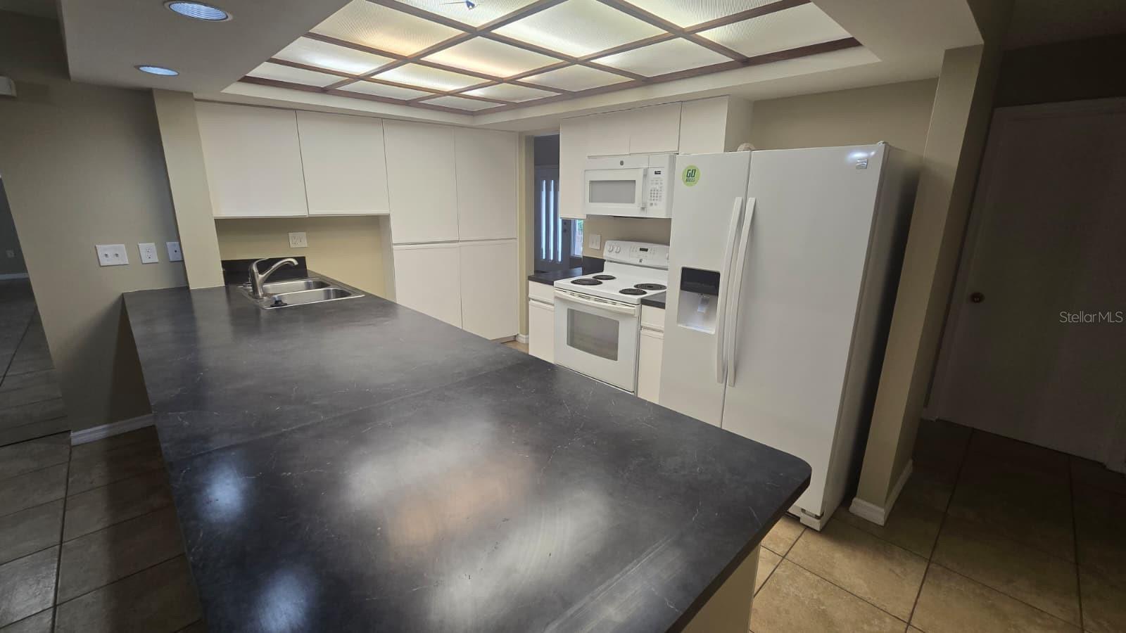 PALMA SOLA WOODS II - Residential