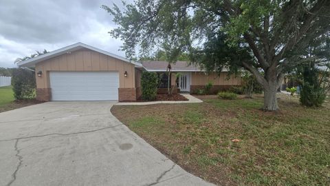 Photo of 1827 76th Street W, Bradenton, FL 34209 (MLS # TB8494674)