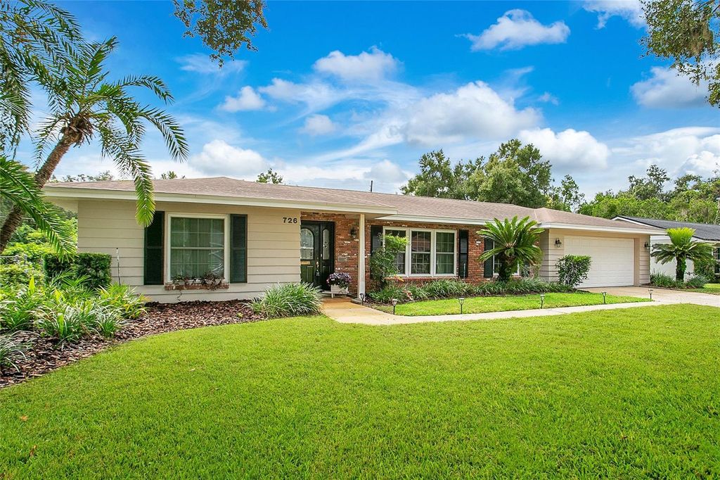 Photo of 726 Albertson Place, Orlando, FL 32806 (MLS # O6350714)