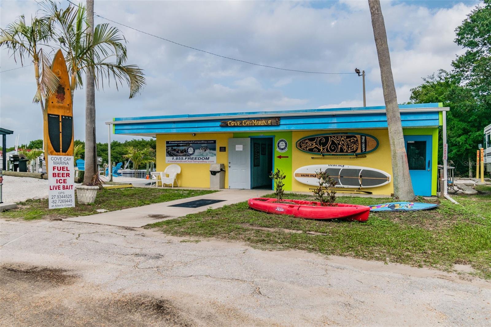 COVE CAY VILLAGE III - Residential