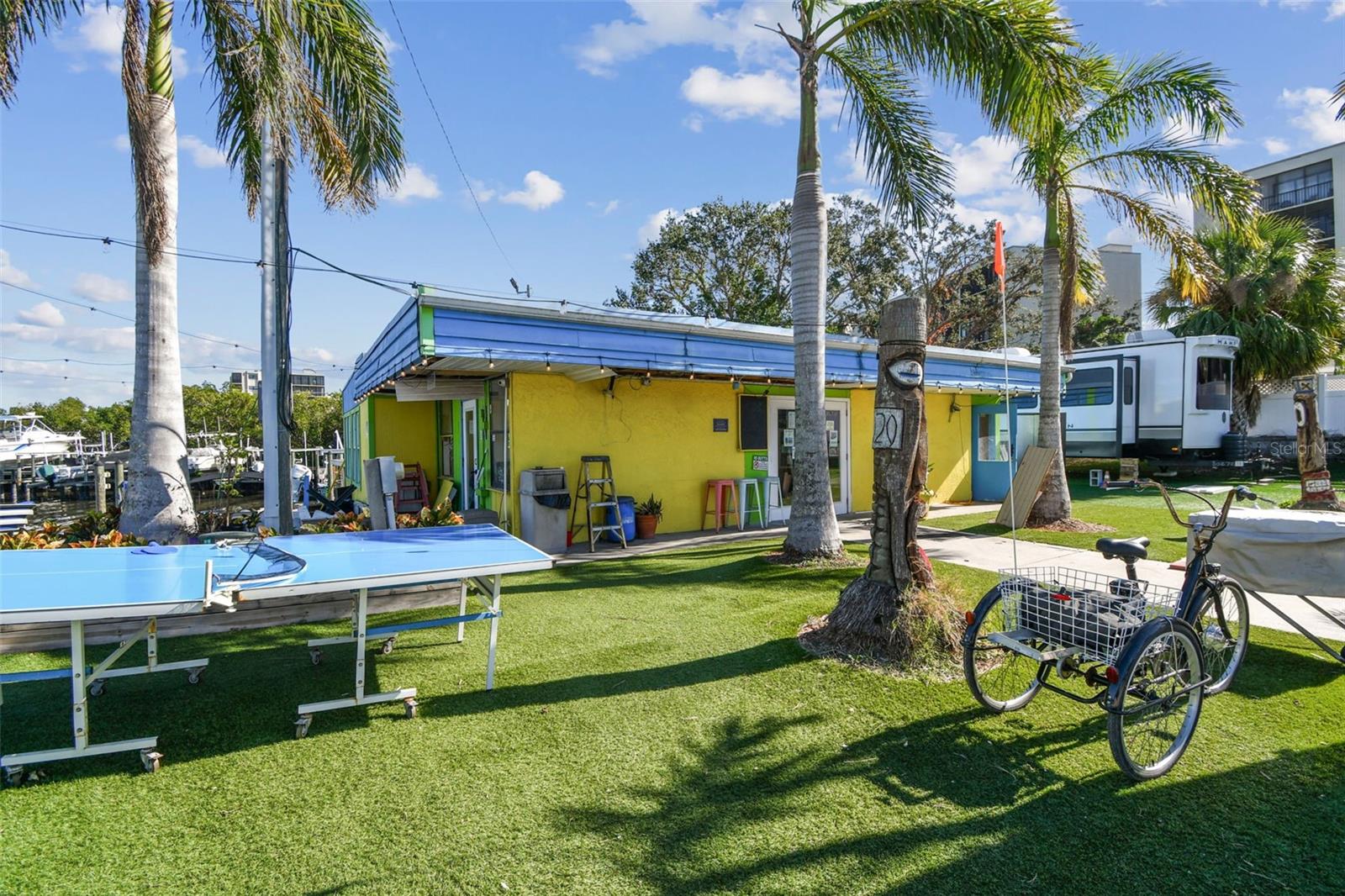 COVE CAY VILLAGE III - Residential