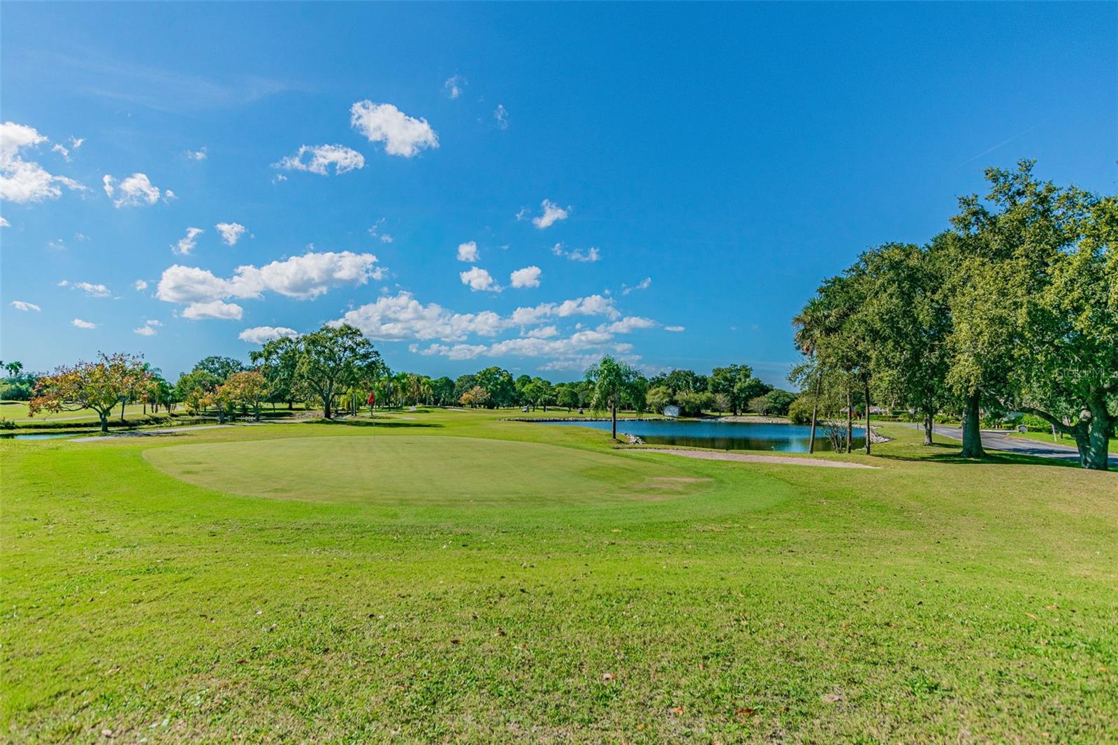 COVE CAY VILLAGE III - Residential