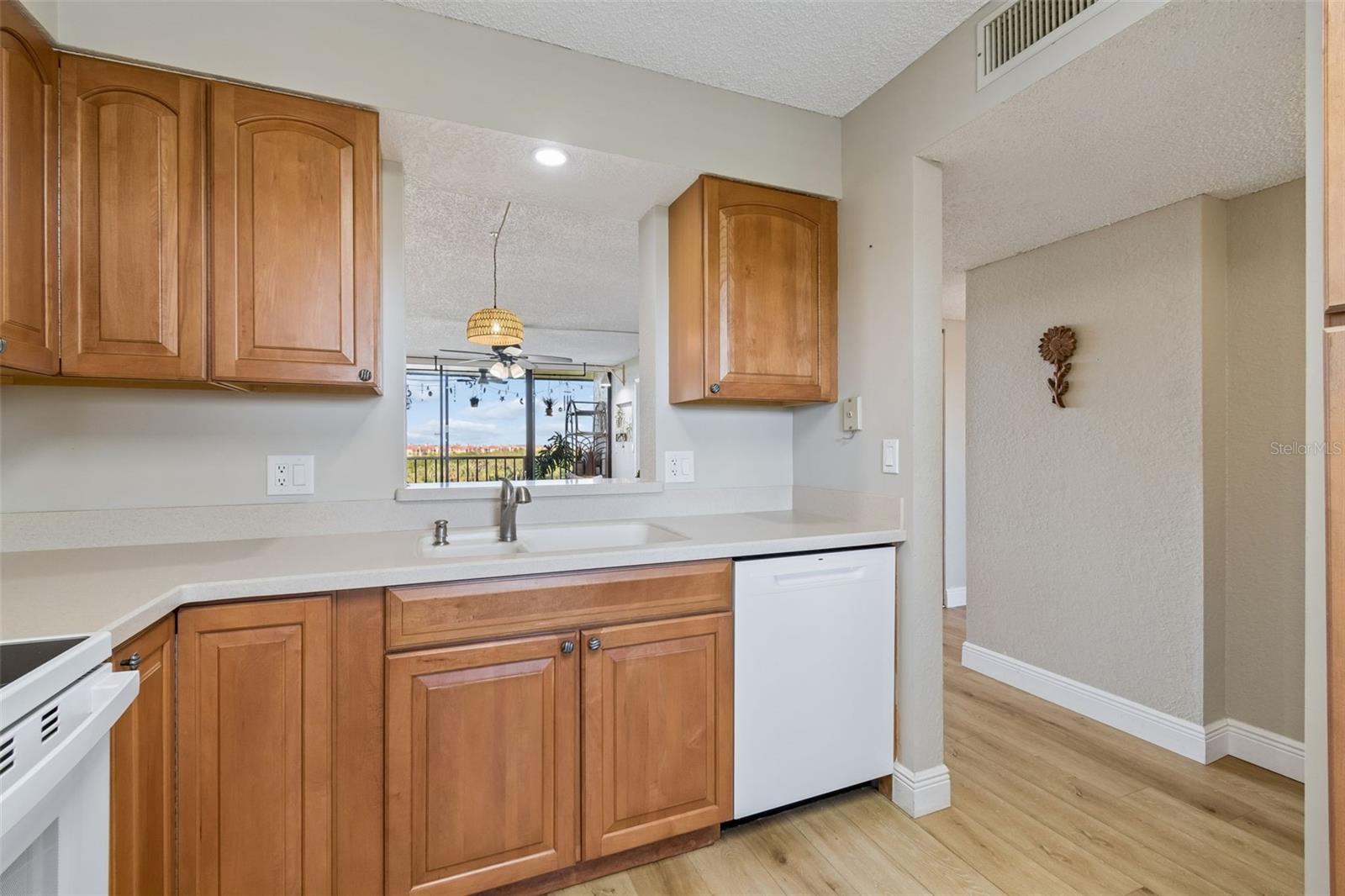 COVE CAY VILLAGE III - Residential