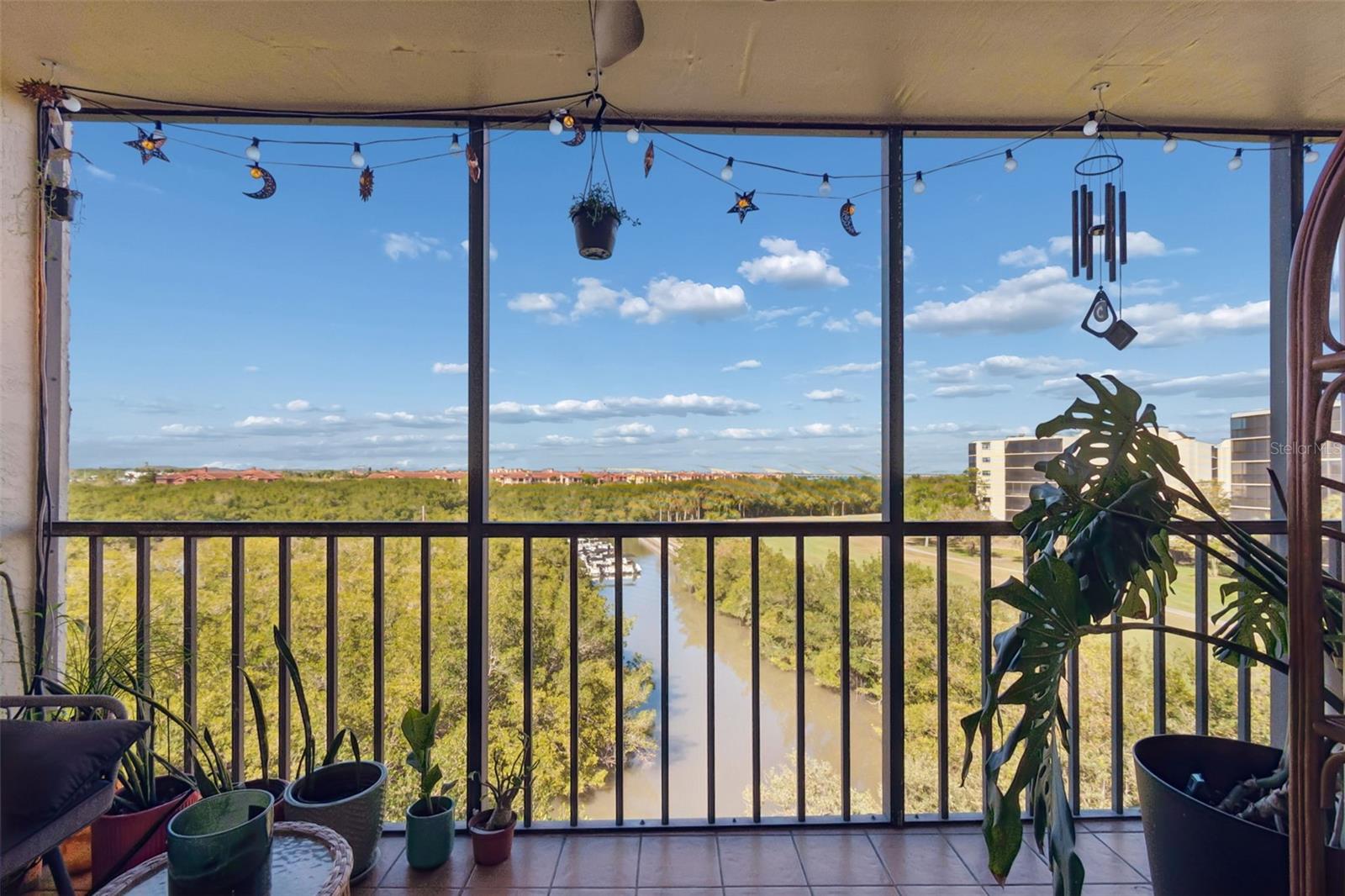 COVE CAY VILLAGE III - Residential