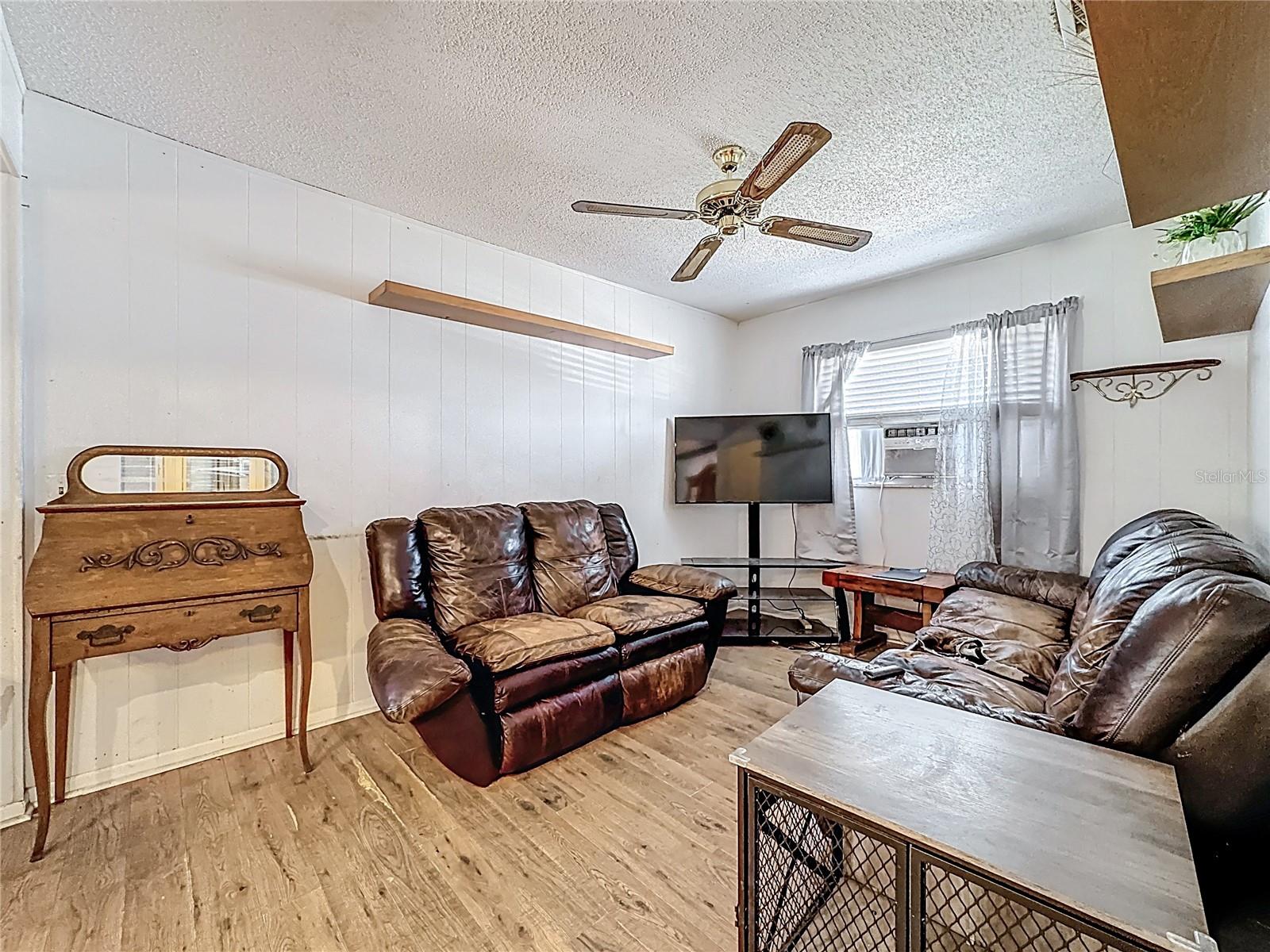 BELAIR BAYOU - Residential