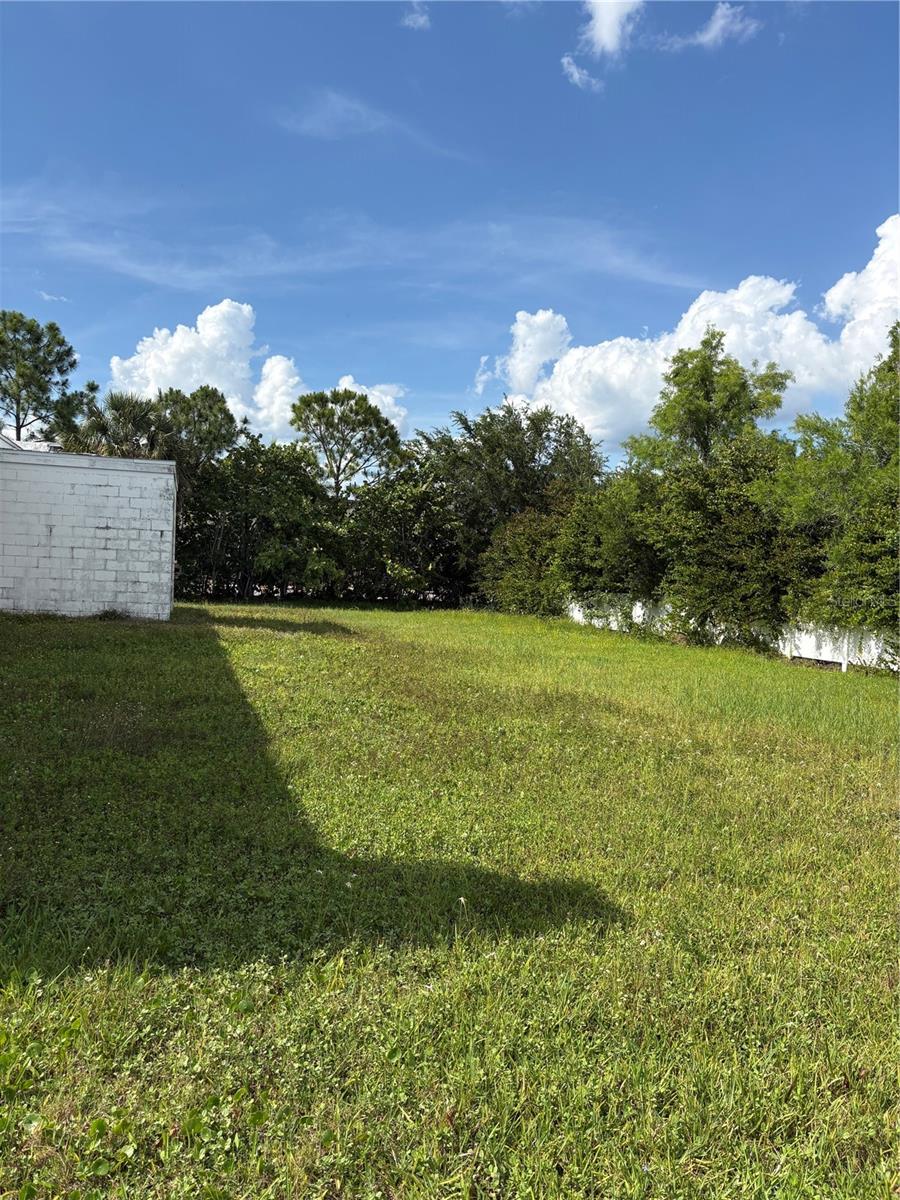 1308 TAMIAMI TRAIL