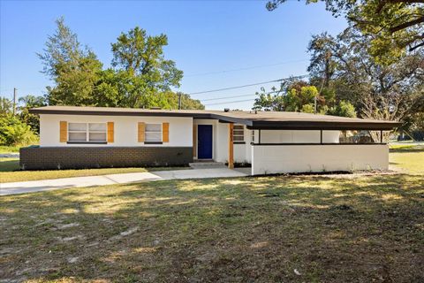 Photo of 3603 Westwood Road, Orlando, FL 32808 (MLS # O6357265)