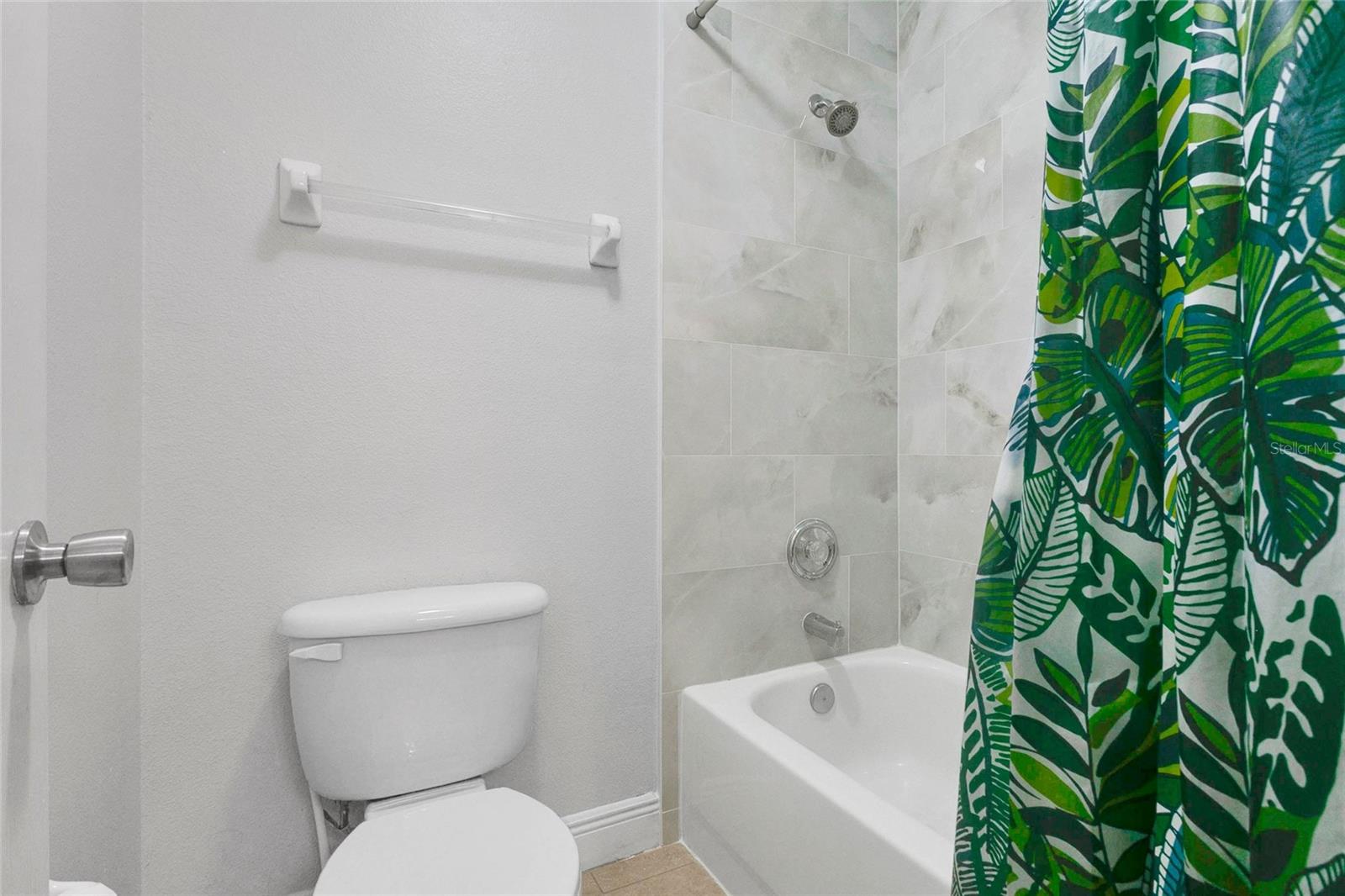 LAKE KEHOE PRESERVE 45/87 - Residential