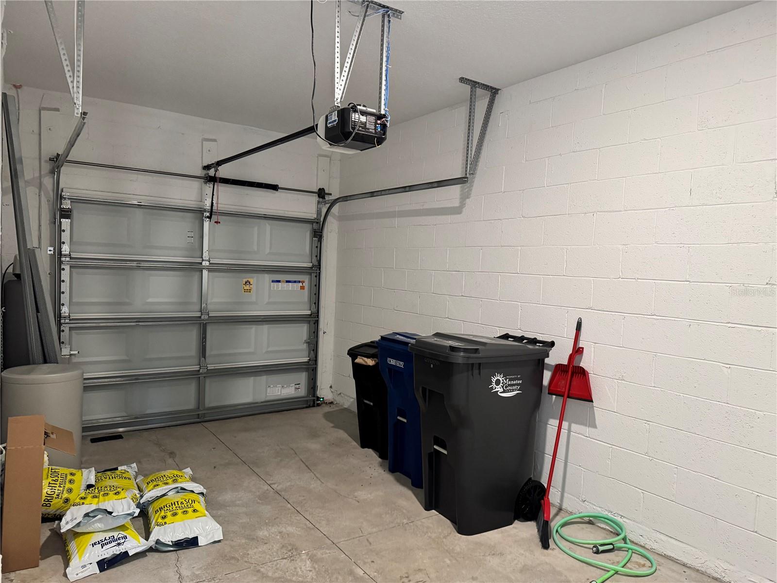 ARTISAN LAKES EDGESTONE NORTH PH I & II - Residential Lease