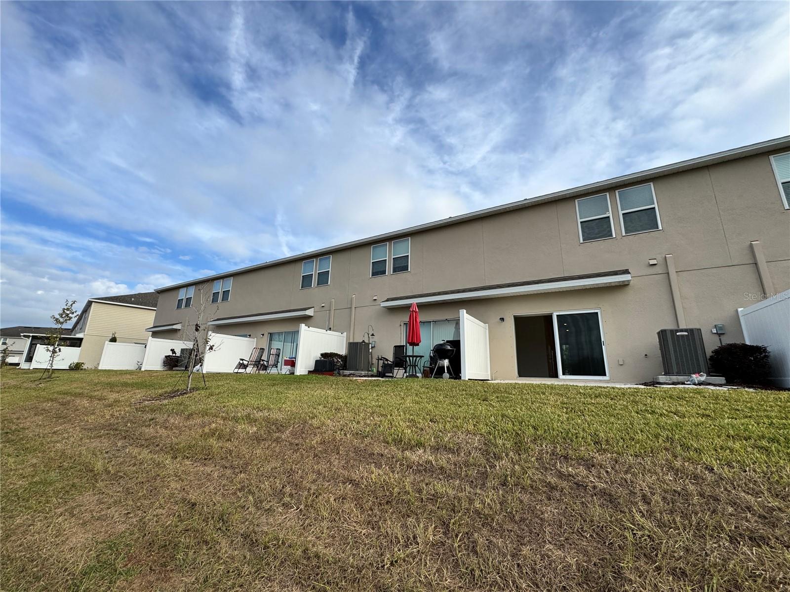 ARTISAN LAKES EDGESTONE NORTH PH I & II - Residential Lease