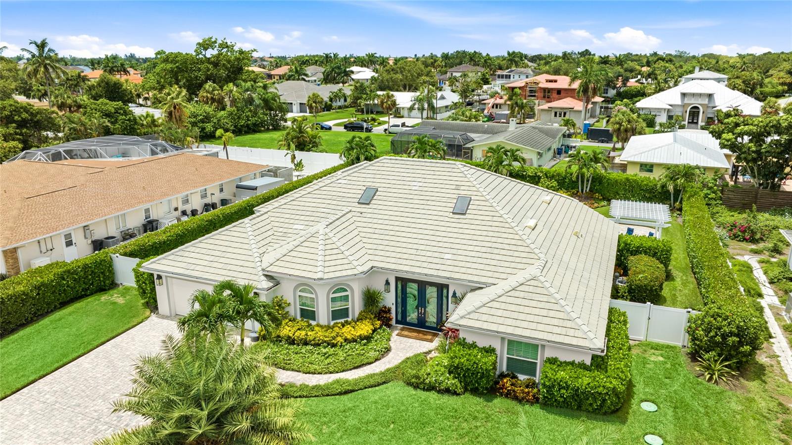 7780 HOLIDAY DRIVE N, SARASOTA, FL, 34231 4 7780 HOLIDAY DRIVE N