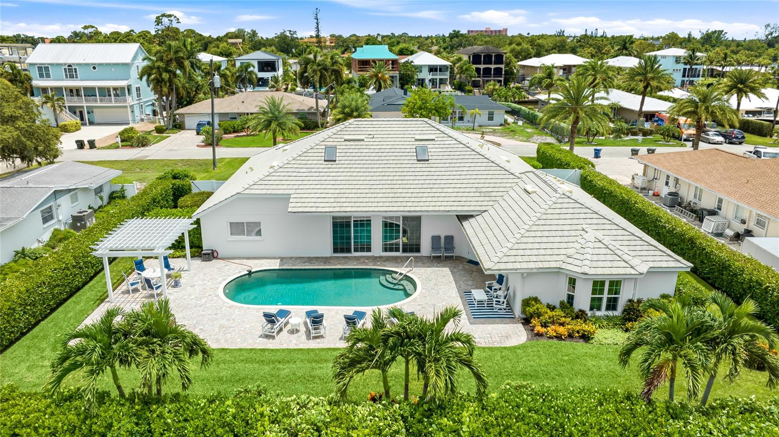 7780 HOLIDAY DRIVE N, SARASOTA, FL, 34231 2 7780 HOLIDAY DRIVE N