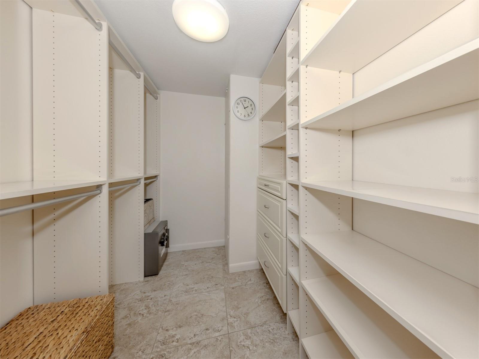 BELLA COSTA II - Residential