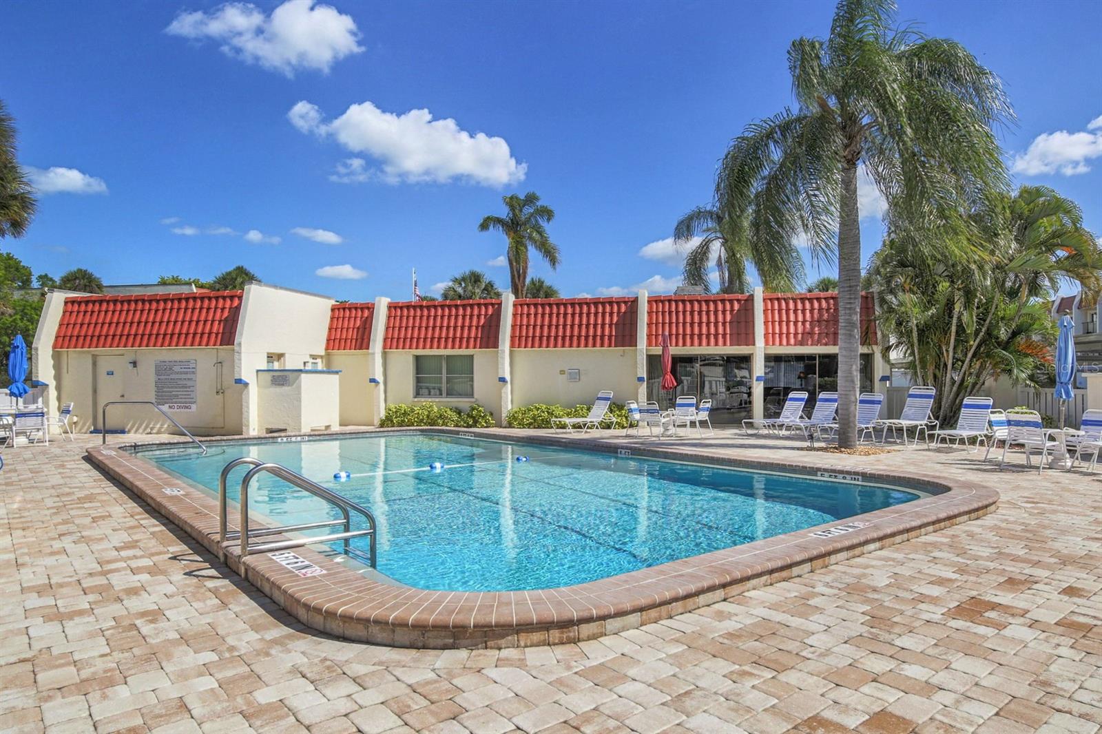 BELLA COSTA II - Residential