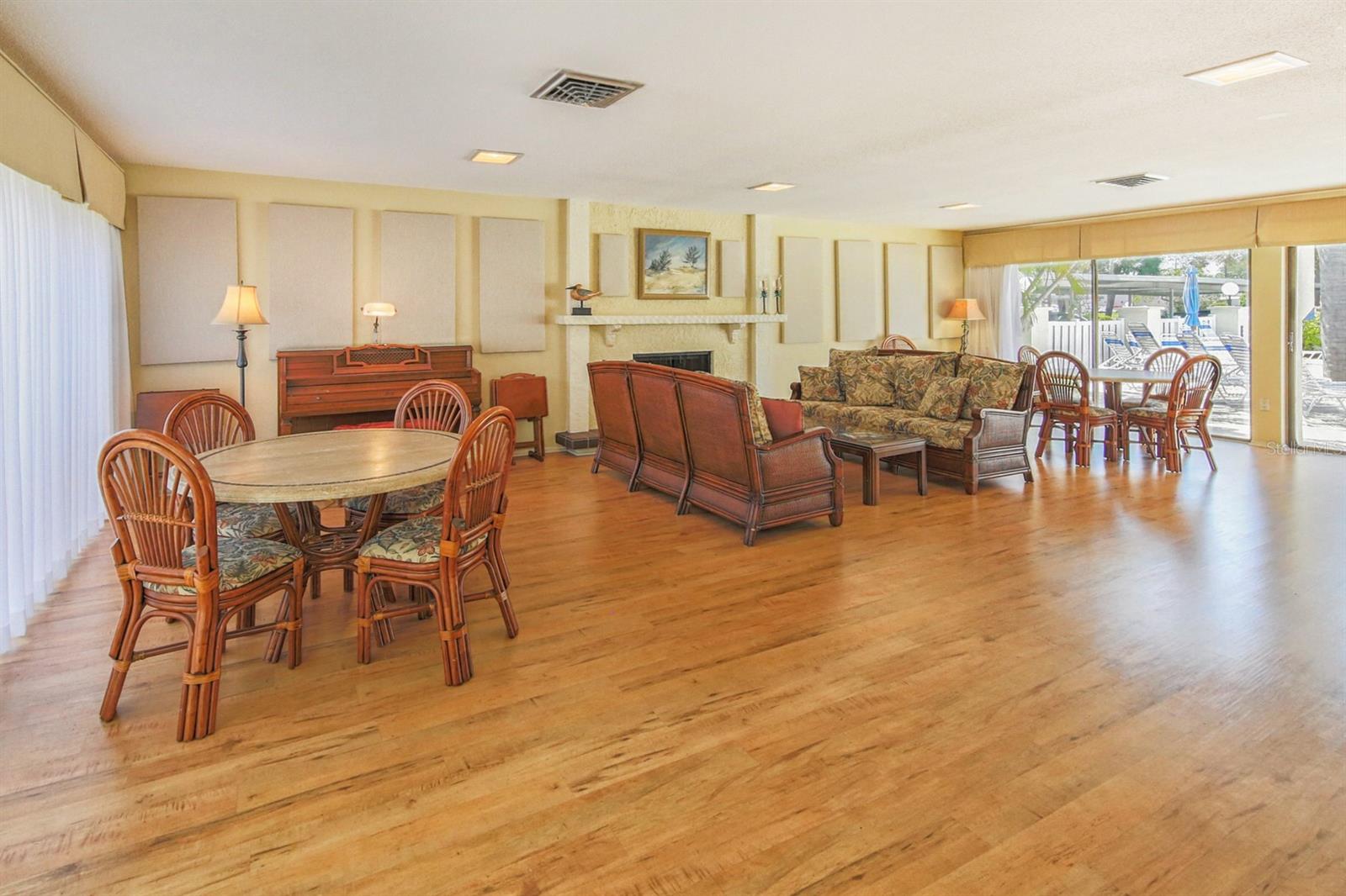 BELLA COSTA II - Residential