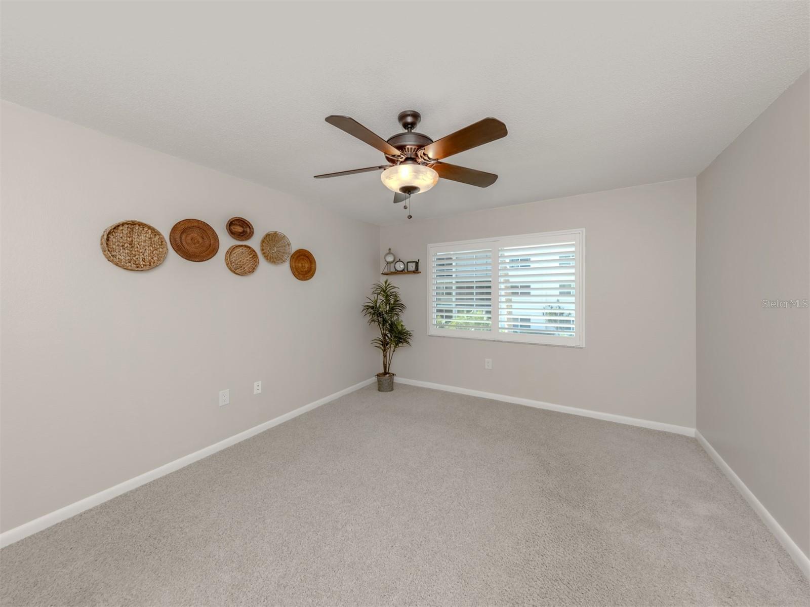 BELLA COSTA II - Residential