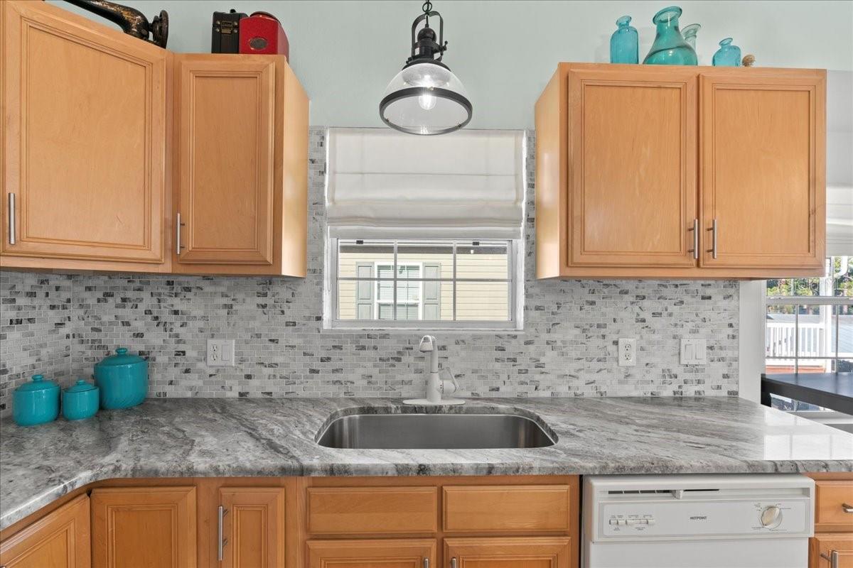 SUWANNEE SHORES - Residential