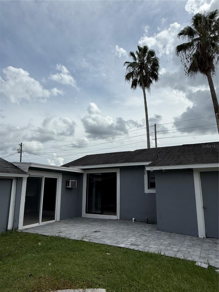 COUNTRY CLUB ESTATES SUB - Residential