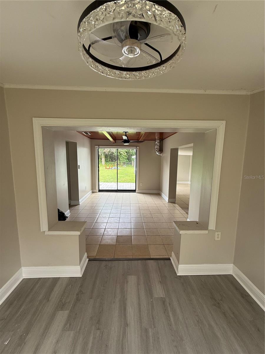 COUNTRY CLUB ESTATES SUB - Residential