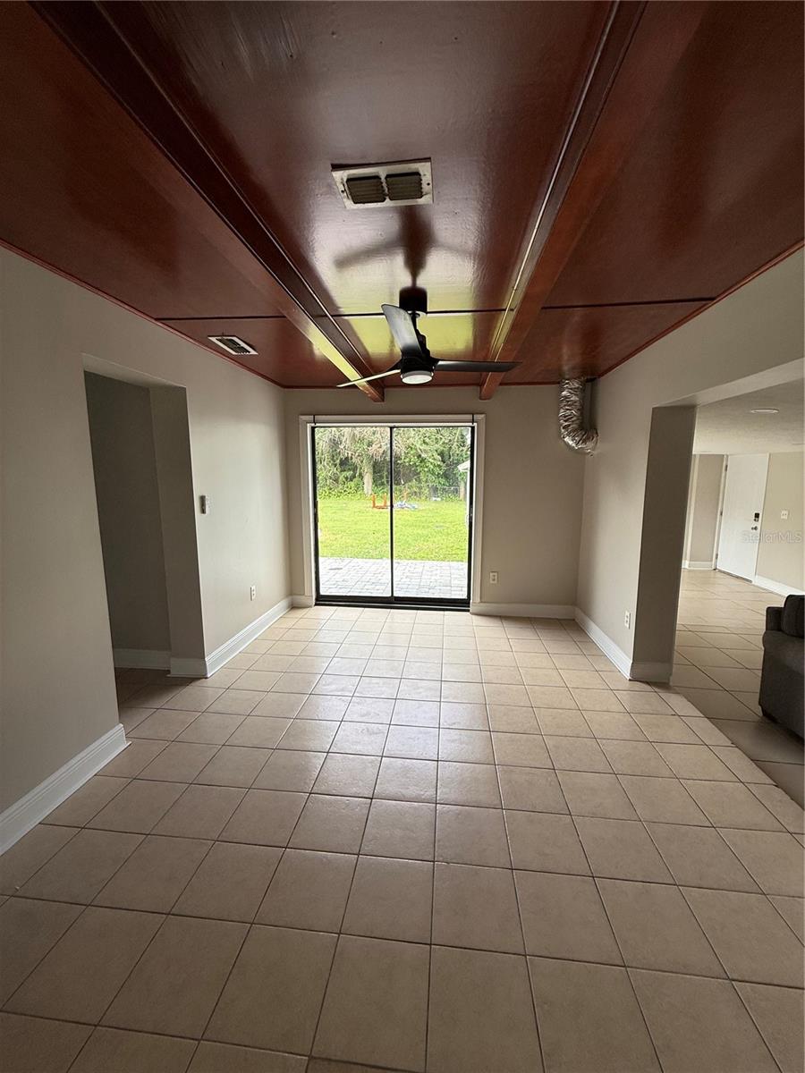 COUNTRY CLUB ESTATES SUB - Residential