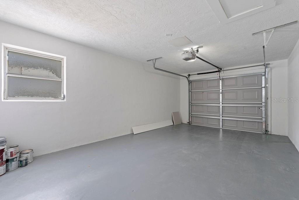 BEVERLY HILLS UNIT 04 - Residential
